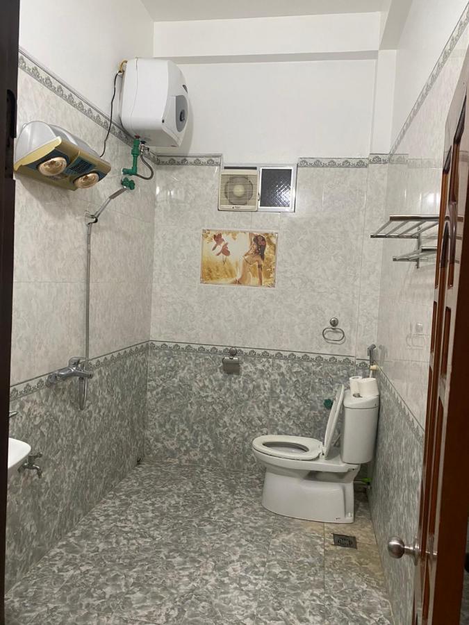 Hang Thuong Hostel - Motorbikes And Tour 河江 外观 照片