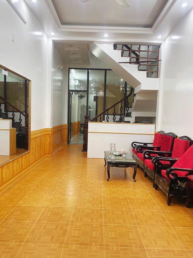 Hang Thuong Hostel - Motorbikes And Tour 河江 外观 照片