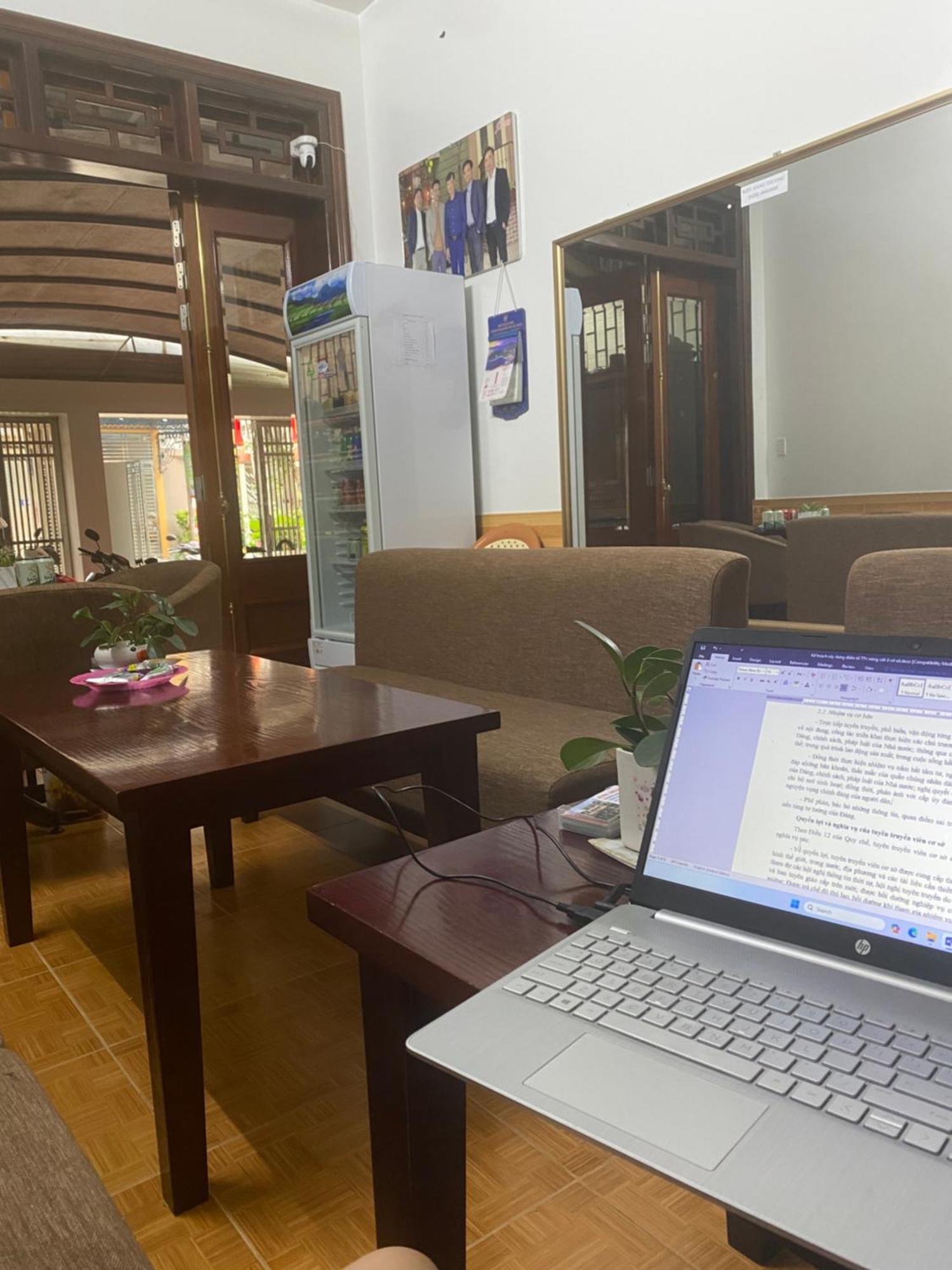 Hang Thuong Hostel - Motorbikes And Tour 河江 外观 照片