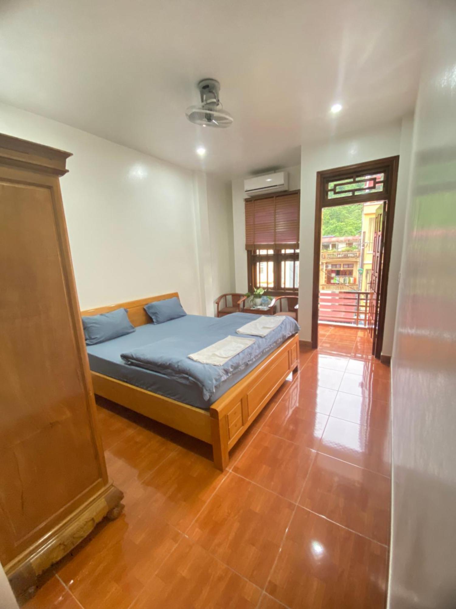 Hang Thuong Hostel - Motorbikes And Tour 河江 外观 照片