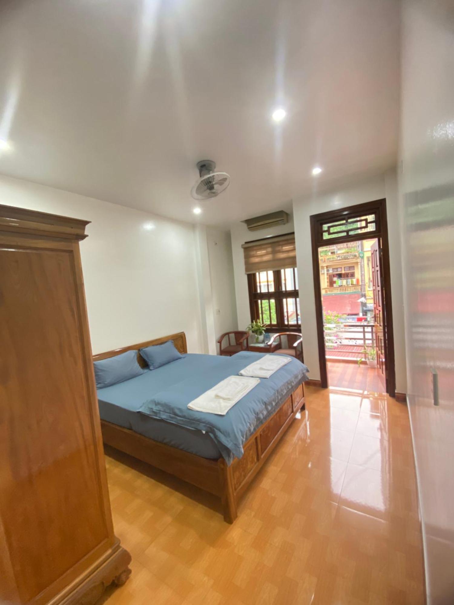 Hang Thuong Hostel - Motorbikes And Tour 河江 外观 照片