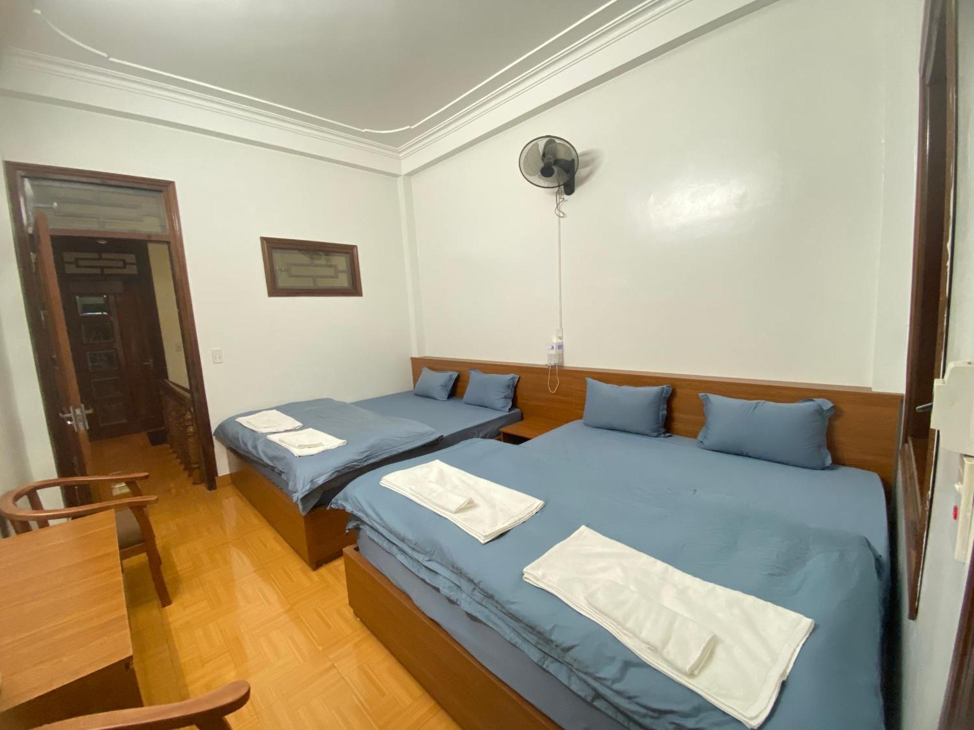 Hang Thuong Hostel - Motorbikes And Tour 河江 外观 照片